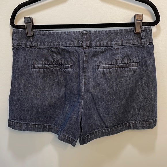 LOFT Denim Shorts, Size 6 - Picture 2 of 4